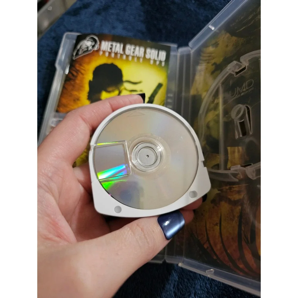 Metal Gear Solid Portable Ops Sony PSP Konami 2006 CIB Stealth Action Game